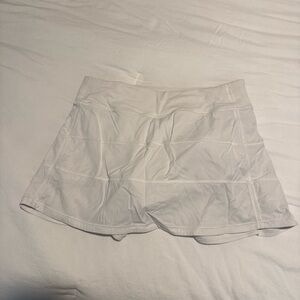 Lululemon white tennis skirt